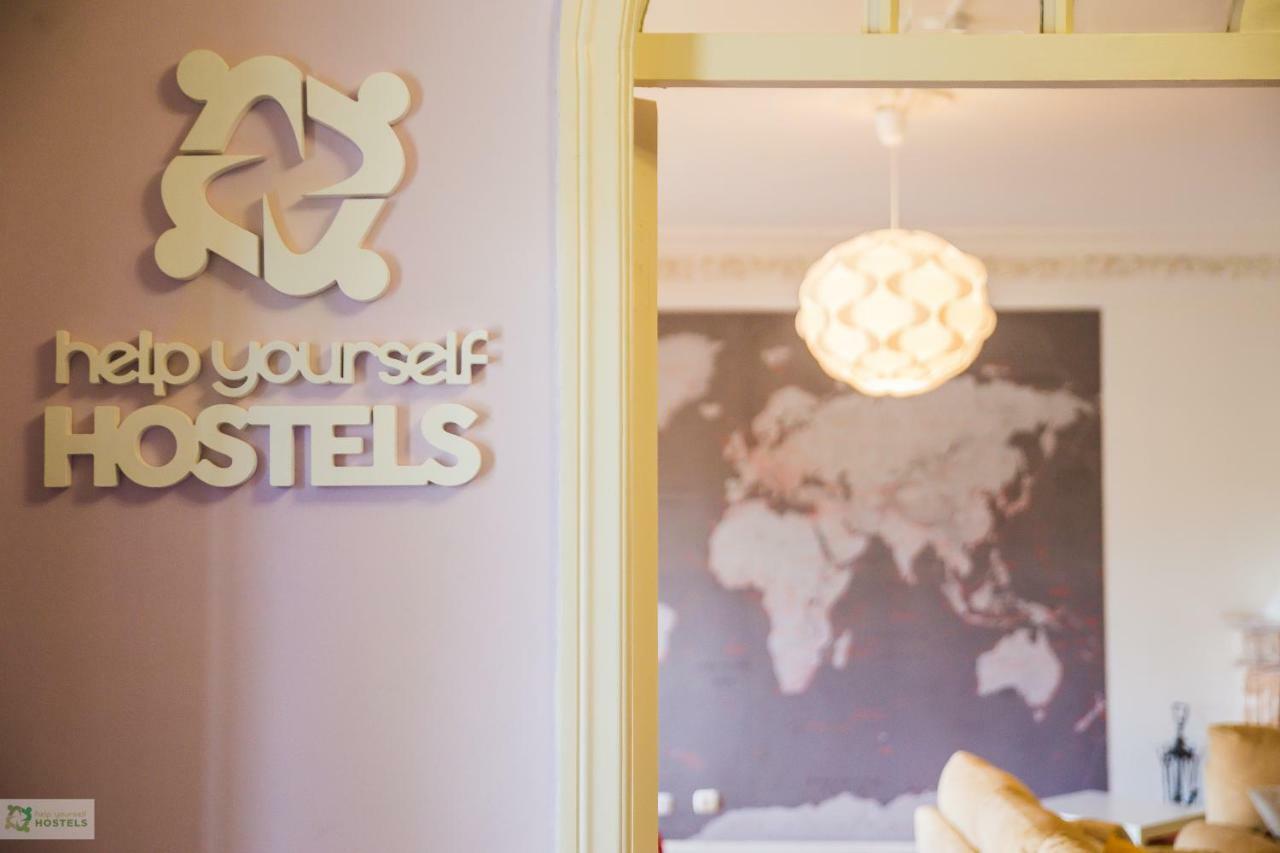 Help Yourself Hostels - Carcavelos Coast 外观 照片