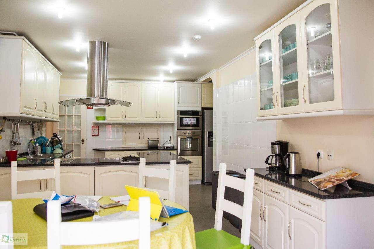 Help Yourself Hostels - Carcavelos Coast 外观 照片